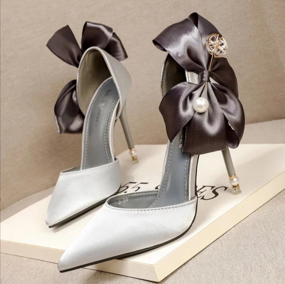 Elegant satin shoes